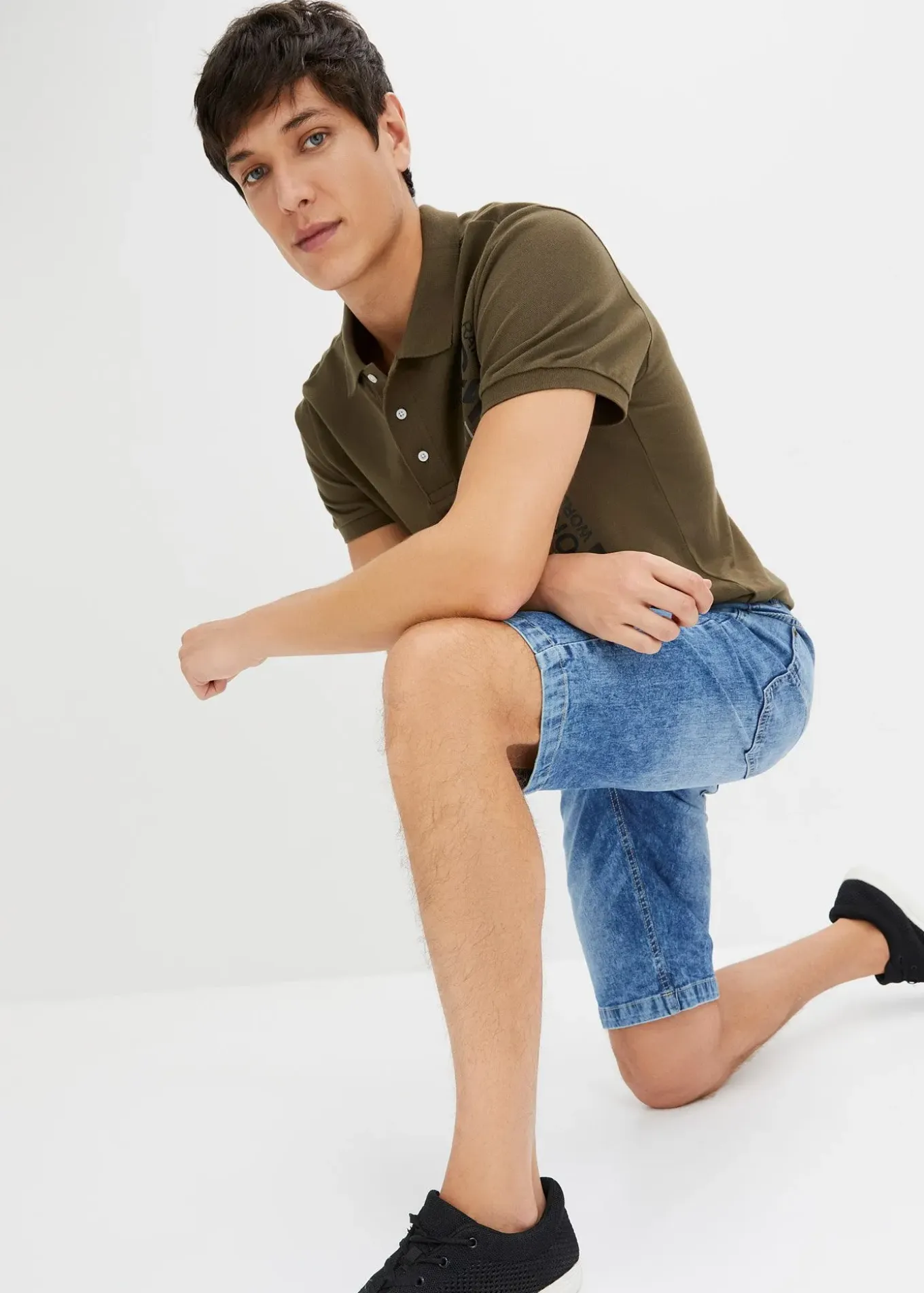 Bermuda taille élastiquée en denim léger, slim