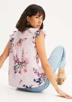 Blouse à lavallière et mancherons volantés