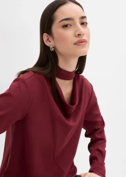 Blouse légèrement brillante