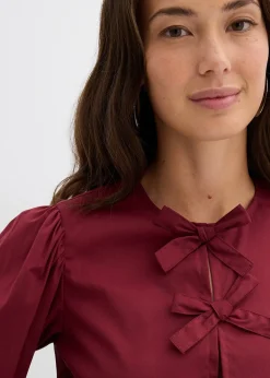 Blouse ornée de nœuds