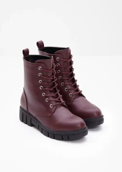 Boots à lacets et semelle crantée