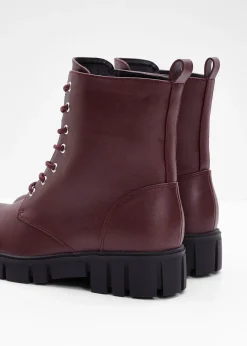 Boots à lacets et semelle crantée