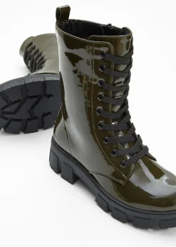 Boots à lacets vernies