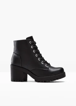 Boots lacées à talon carré
