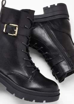Boots lacées avec boucle