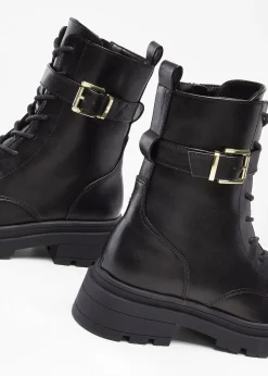 Boots lacées avec boucle