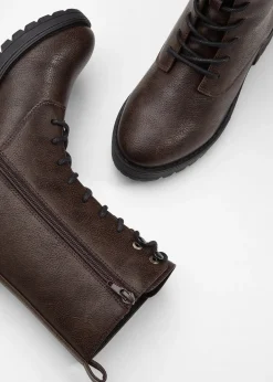 Boots lacées et doublées
