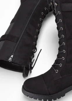 Bottes à lacets