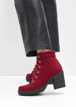 Bottines à lacets et talon carré