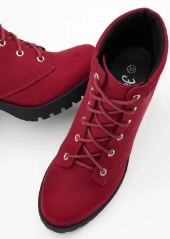 Bottines à lacets et talon carré