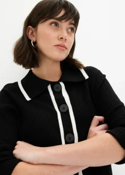 Cardigan chic