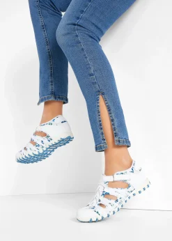 Chaussures à semelle crantée