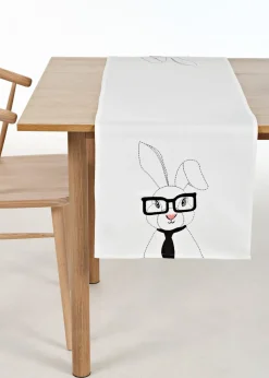 Chemin de table avec broderie de lapins