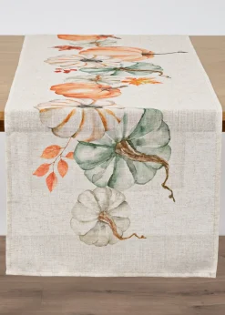 Chemin de table contenant du lin