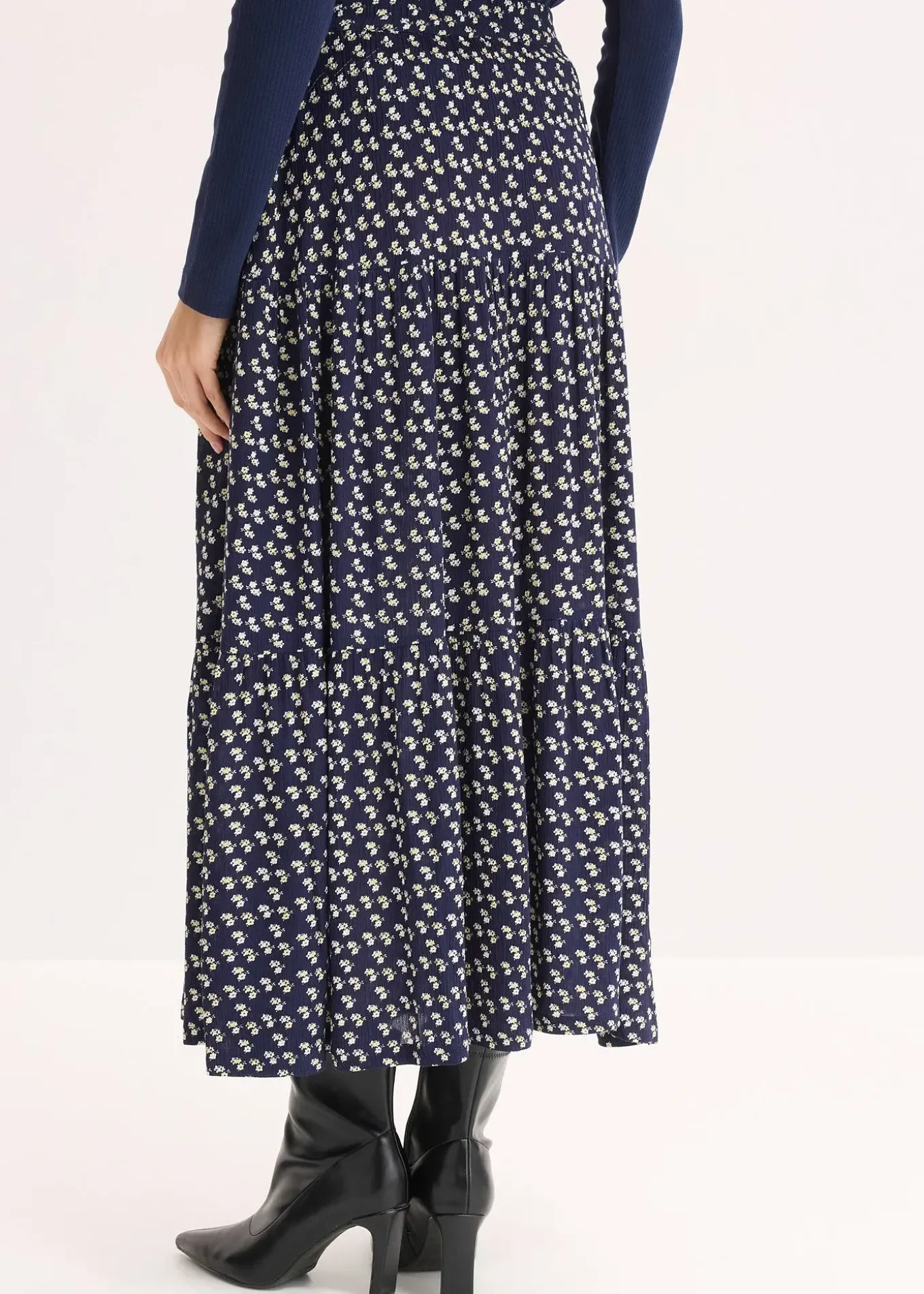 Jupe longue étagée en viscose texturée
