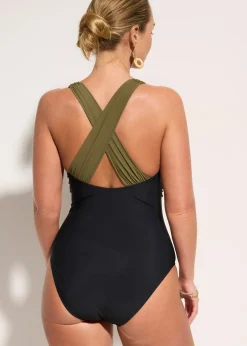 Maillot 1 pièce sculptant, maintien léger, encolure V