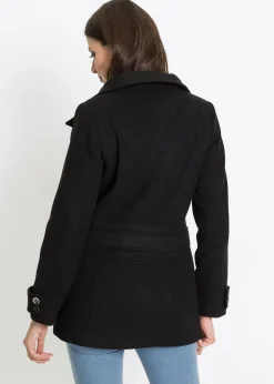 Manteau court, petite stature