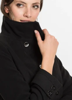 Manteau court, petite stature