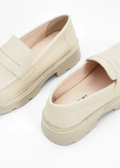 Mocassins à semelle épaisse et légère