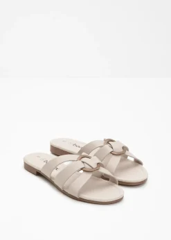 Mules avec anneau décoratif