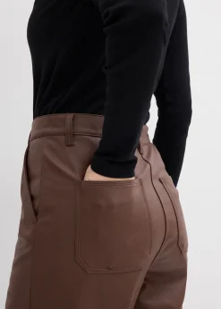 Pantalon enduit