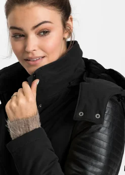 Parka longue à empiècement contrastant