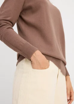 Pull col roulé