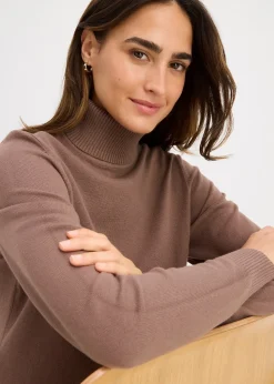 Pull col roulé