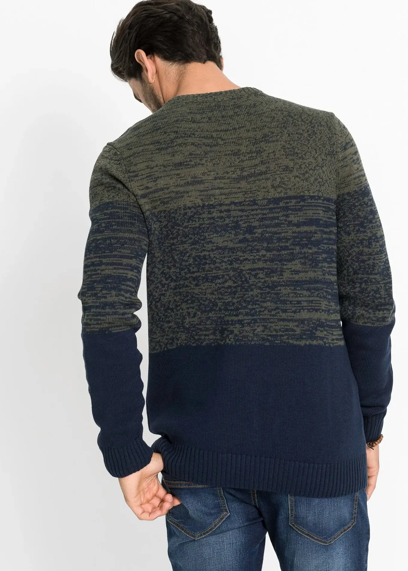 Pull doux en fine maille, coupe ventre confort