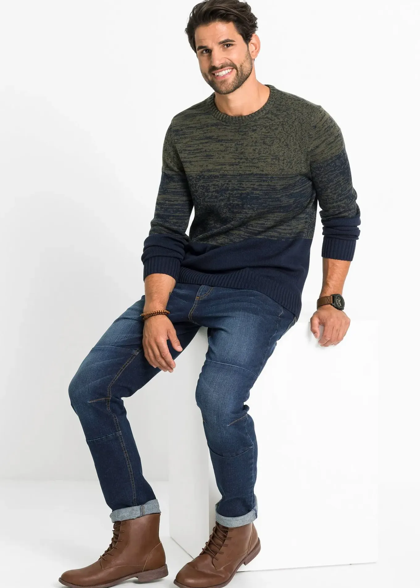 Pull doux en fine maille, coupe ventre confort