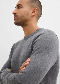 Pull en fine maille, coton recyclé majoritaire