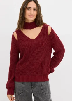 Pull en grosse maille avec découpes
