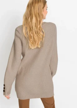 Pull long à boutons
