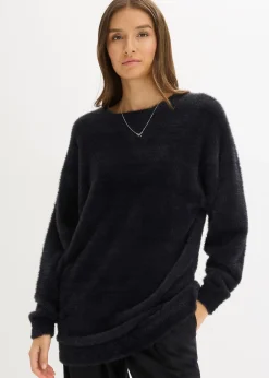 Pull long en maille poilue douce