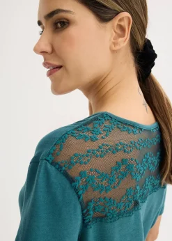 Pyjama à dentelle