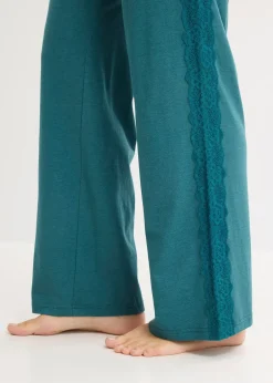 Pyjama à dentelle