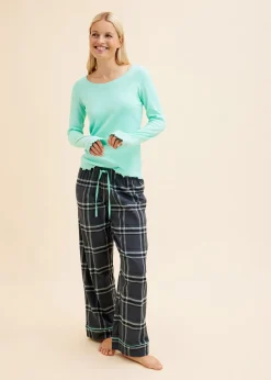 Pyjama avec un haut côtelé et un pantalon en flanelle