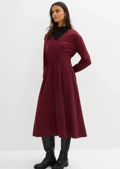 Robe confortable avec plis décoratifs
