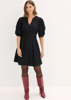 Robe courte