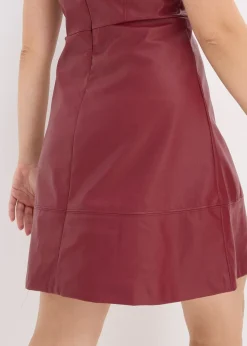 Robe courte enduite