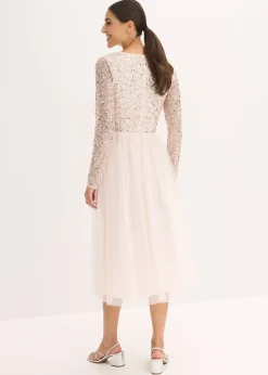 Robe de cocktail brodée de sequins