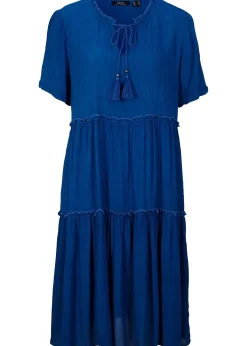 Robe en crépon de viscose, longueur genou, détail encolure