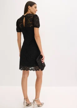 Robe en dentelle
