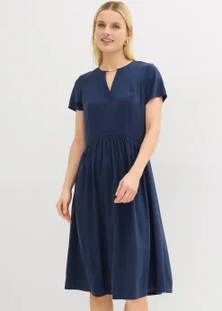 Robe en viscose majoritaire