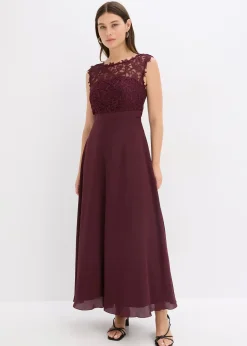 Robe longue avec dentelle