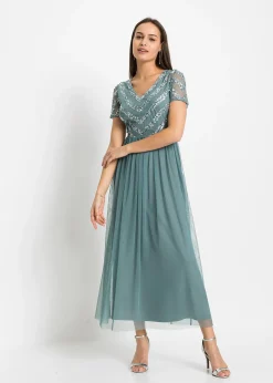 Robe longue brodée de sequins
