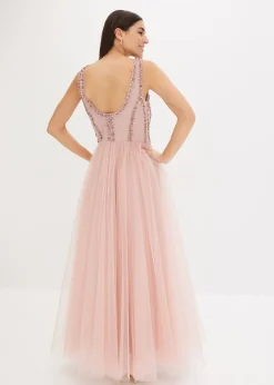 Robe longue en tulle fin avec sequins brodés