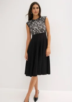 Robe midi avec dentelle