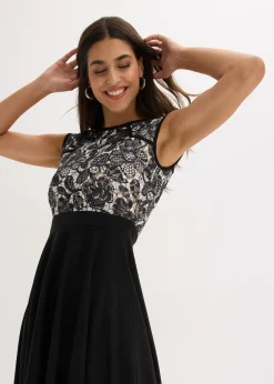 Robe midi avec dentelle