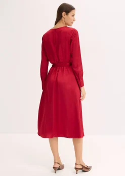 Robe midi en satin brillant